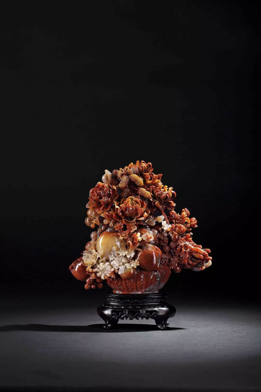 美玉“开花”，艳而不俗