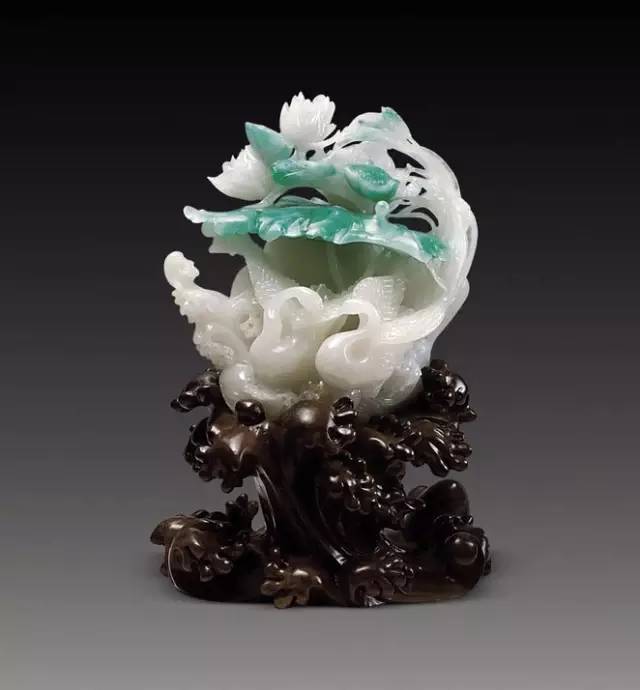 美玉“开花”，艳而不俗