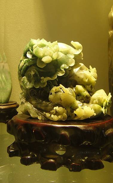 美玉“开花”，艳而不俗