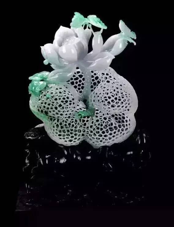 美玉“开花”，艳而不俗