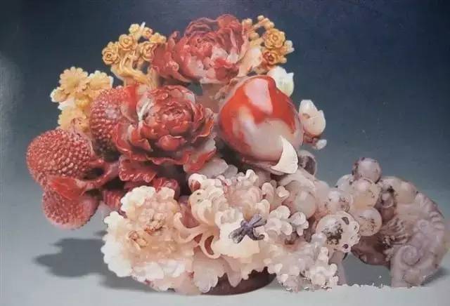 美玉“开花”，艳而不俗