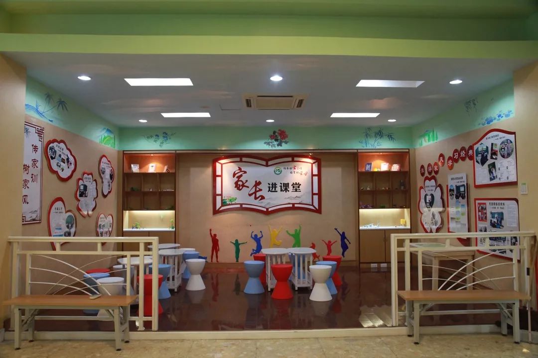 守纪律讲规矩促成长,守纪律讲规矩方能行稳致远