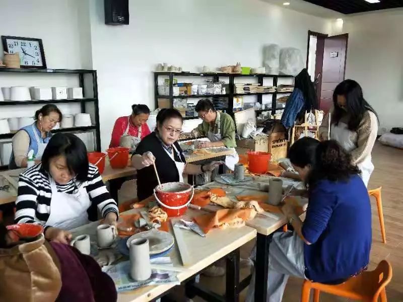 想免费学才艺吗？来郑州社区大学商都学堂报名吧