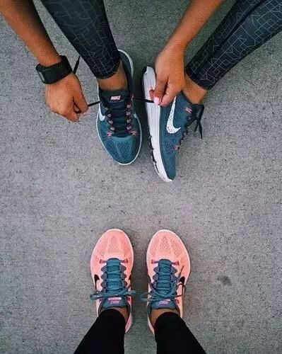 怎么按照自己的脚型穿鞋带,宽圆脚型如何绑篮球鞋鞋带