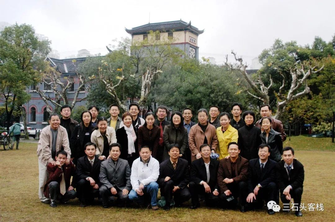 华政,往事并不如烟