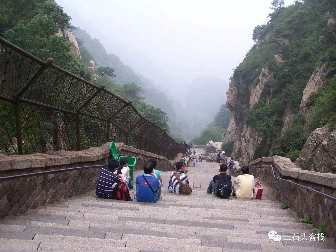 华政,往事并不如烟