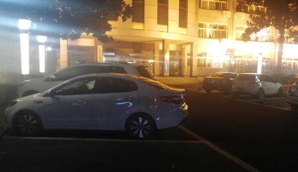 漯河“双开放”执行得咋样？记者暗访：有的热情接待，有的不让停车