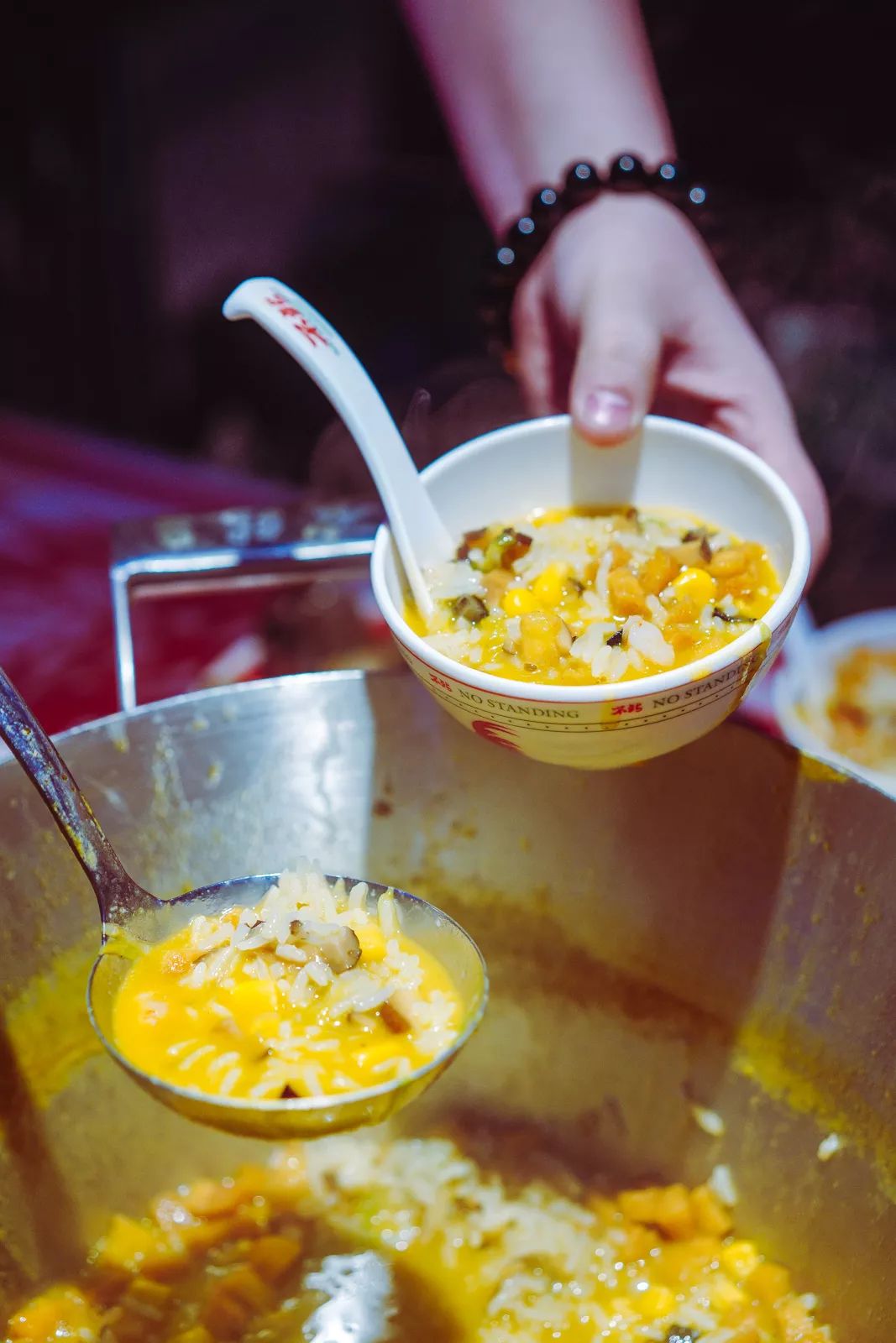 剪影时光，有人真的把老香港的模样嫁接到成都