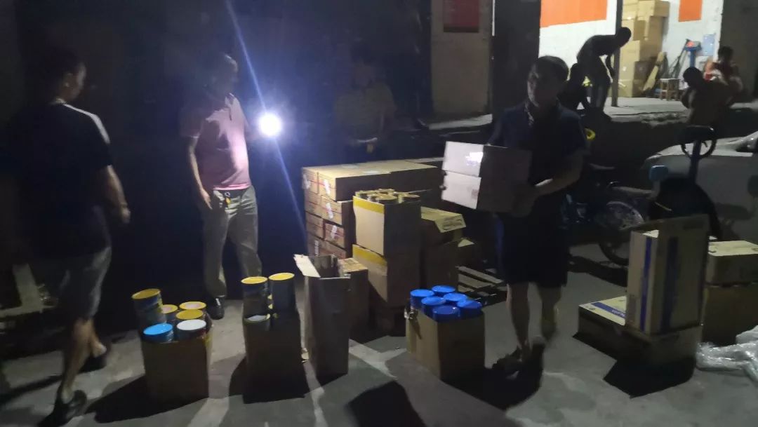 大量代购奶粉被查官方回应,代购假奶粉最新事件