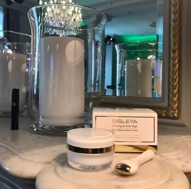 骨相美和皮相美都具有的人,皮相美和骨相美并存