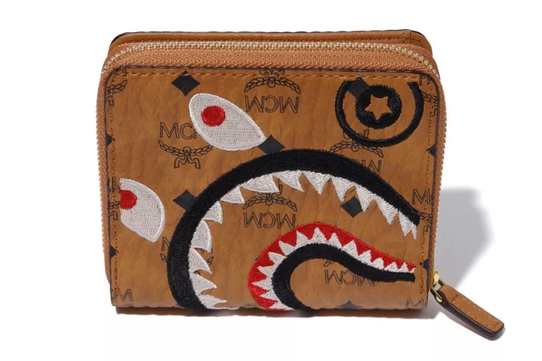 bape和mcm联名外套,mcmxbape联名背包