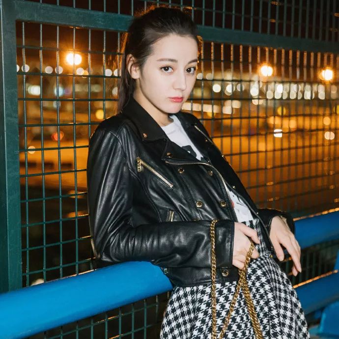 一降温就得买衣服,一降温就想买件外套