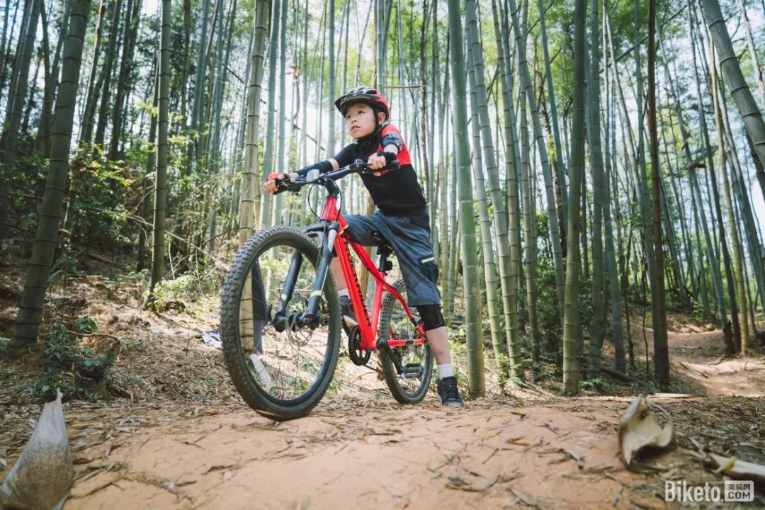 青少年骑行自行车推荐迪卡侬,迪卡侬rockrider5.1山地车怎么样