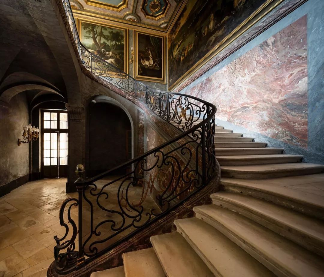 枫丹白露画风,民国风建筑风格