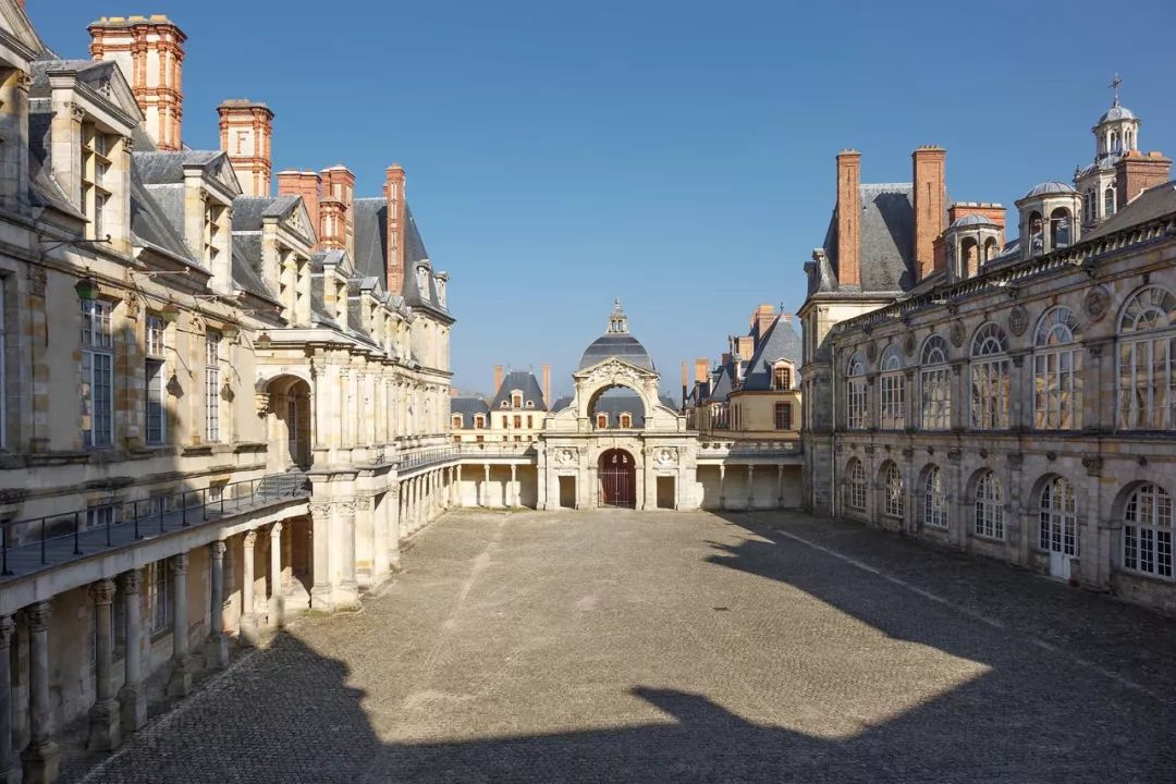 枫丹白露画风,民国风建筑风格