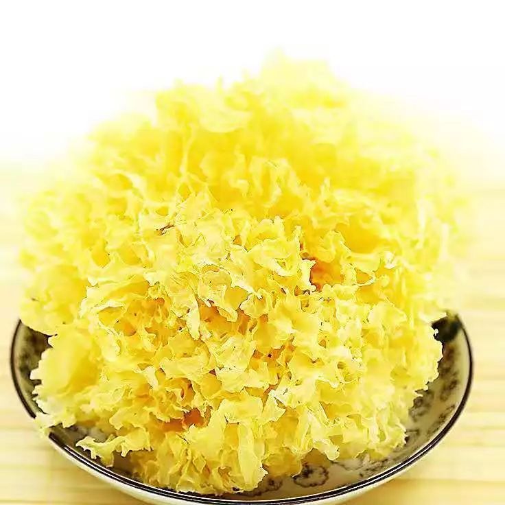 「食疗药膳」银猴双花响螺鸡胶汤，能健脾益气、养胃生津、润肺化痰、滋补肝肾、养血润燥