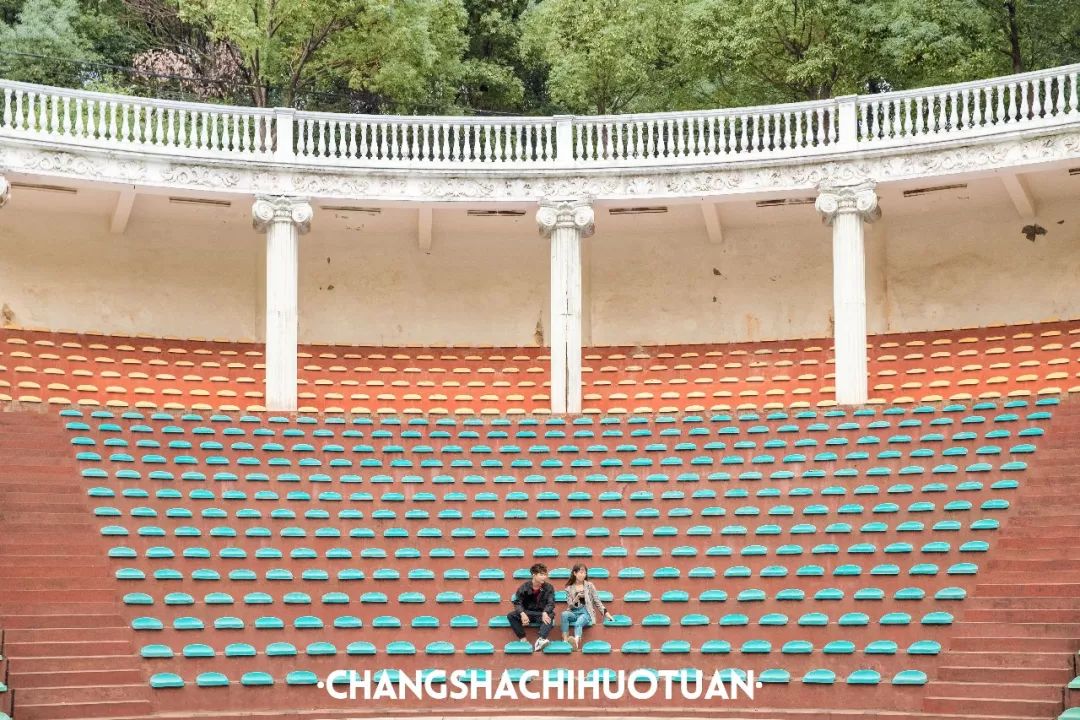 闀挎矙姘戞斂瀛︽牎瀹樼綉,闀挎矙姘戞斂瀛﹂櫌鐢熸椿