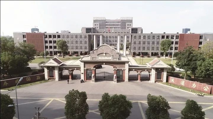 南通中学十周年校庆视频,南通一中百年校庆