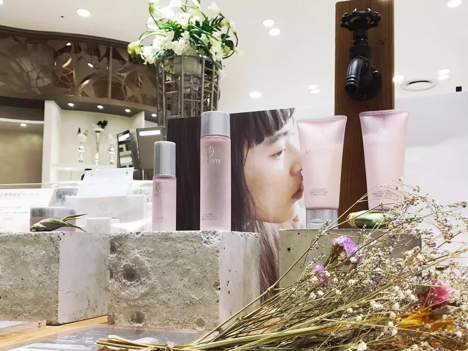 非常好用的一款洁面乳,颜值不输bba年轻人就买它