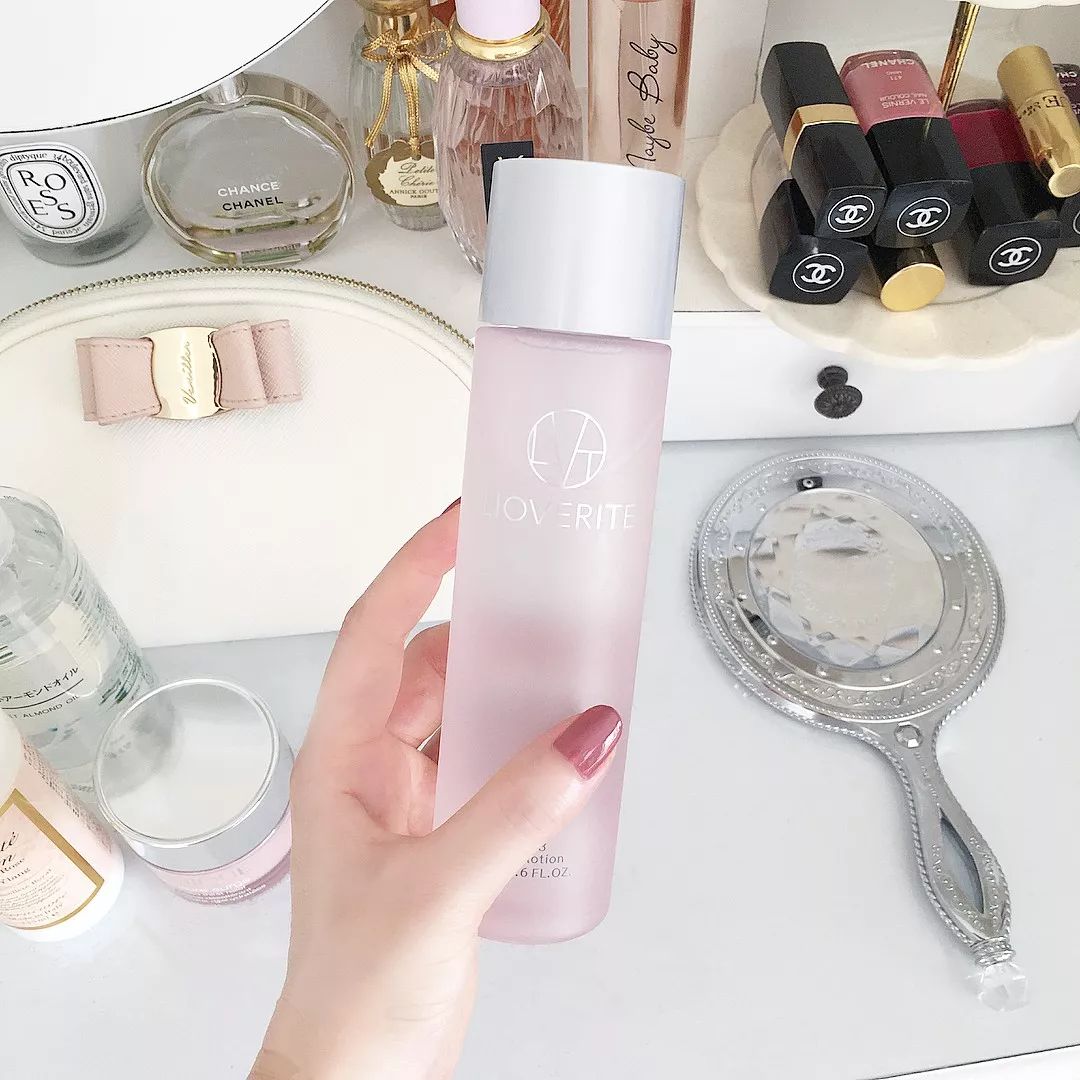 非常好用的一款洁面乳,颜值不输bba年轻人就买它