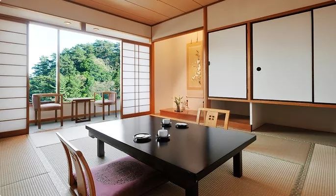 泡全球仅一家的珍珠温泉,上小众景美的雪场滑雪,99%游客都不知道的日本玩法