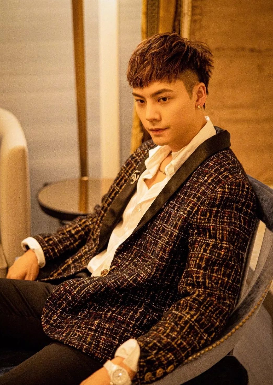 fashion风格穿搭,今年最时髦的4件小香风穿搭