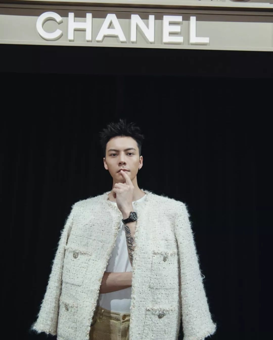 fashion风格穿搭,今年最时髦的4件小香风穿搭