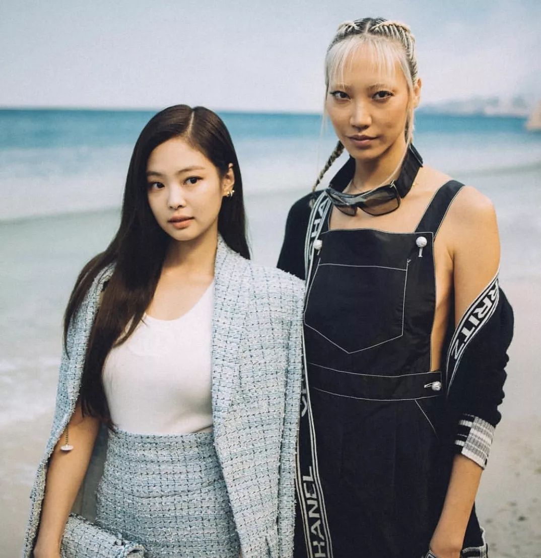 fashion风格穿搭,今年最时髦的4件小香风穿搭