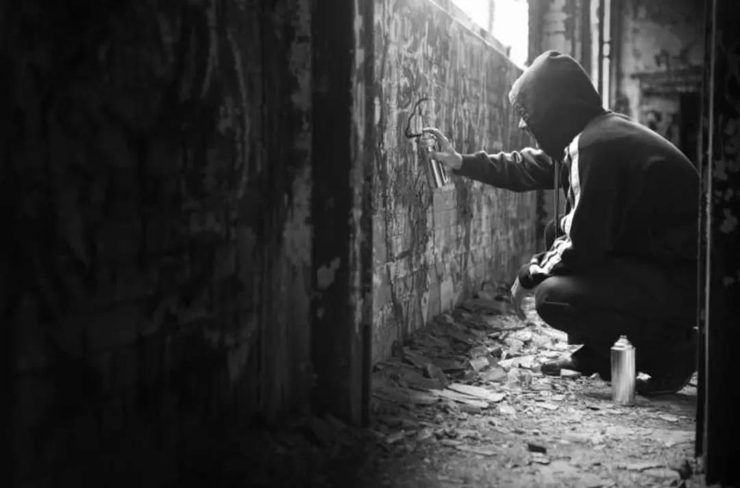 长安剑：什么样的错爱，能把孩子养成“废物”？