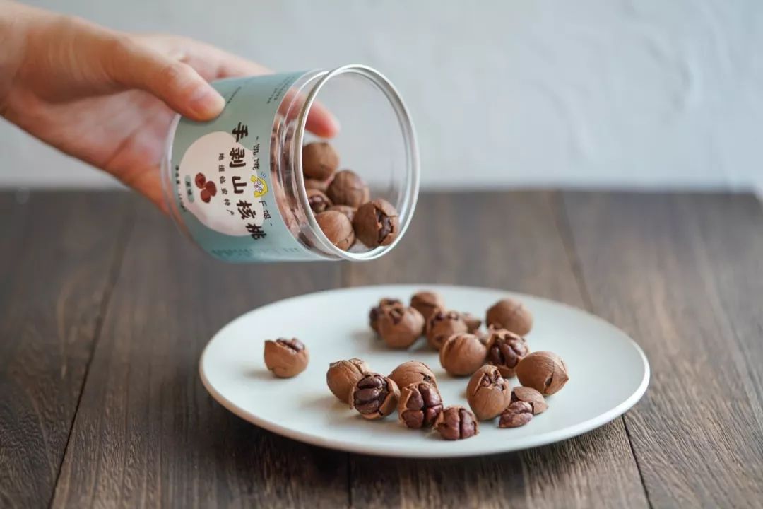 正宗非手剥山核桃,非常好吃又好剥的野生山核桃