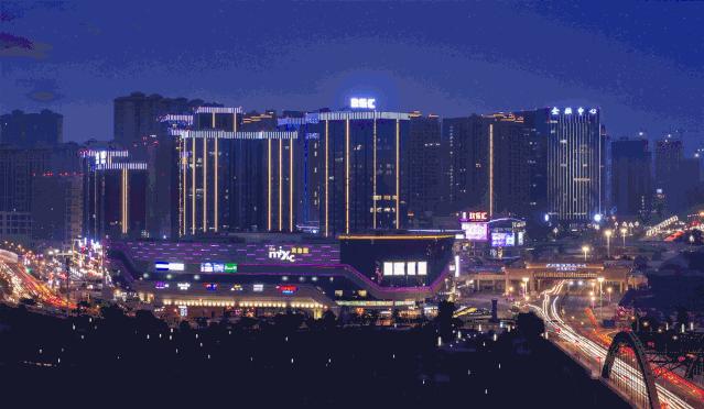 不止“首店收割机”，川南“领路人”看点颇多