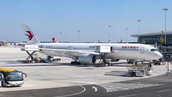 河南孕妇自然受孕生下四胞胎,河南一孕妇意外产子