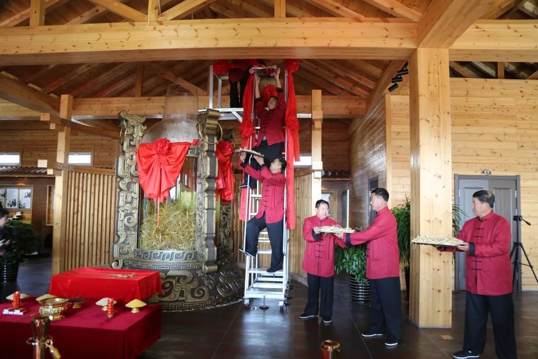 柳河云岭野山参酒,30年野山参酒