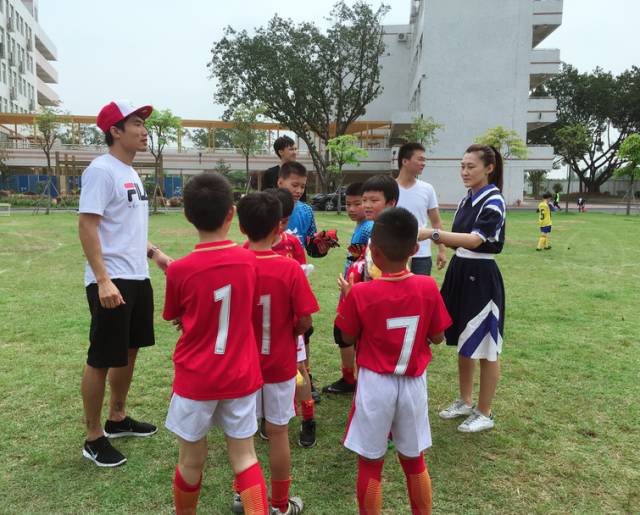 鎭掑ぇ瓒虫牎浼樼瀛︾敓,鎭掑ぇ瓒虫牎琚綍鍙栫殑瀛︾敓