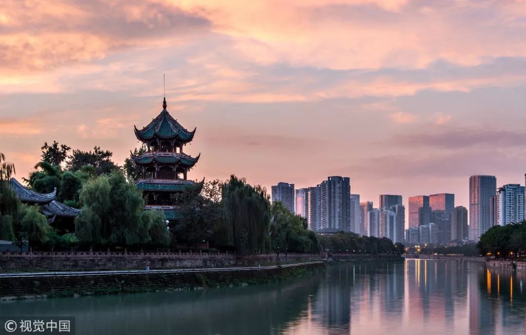 成都一个让人上瘾的城市旅游攻略,成都是一个充满诱惑的城市