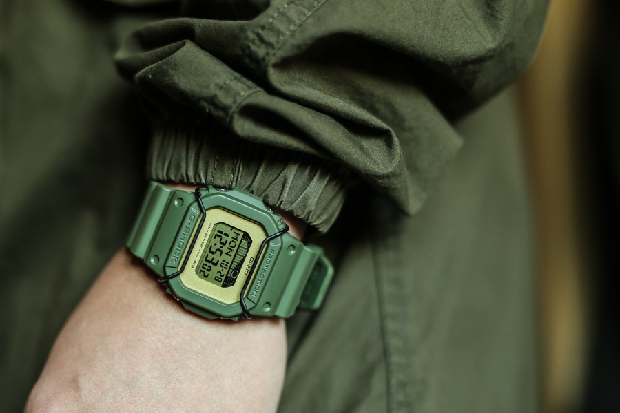 HerschelSupply和G-SHOCK联名5600开箱:军事风加上冲浪元素