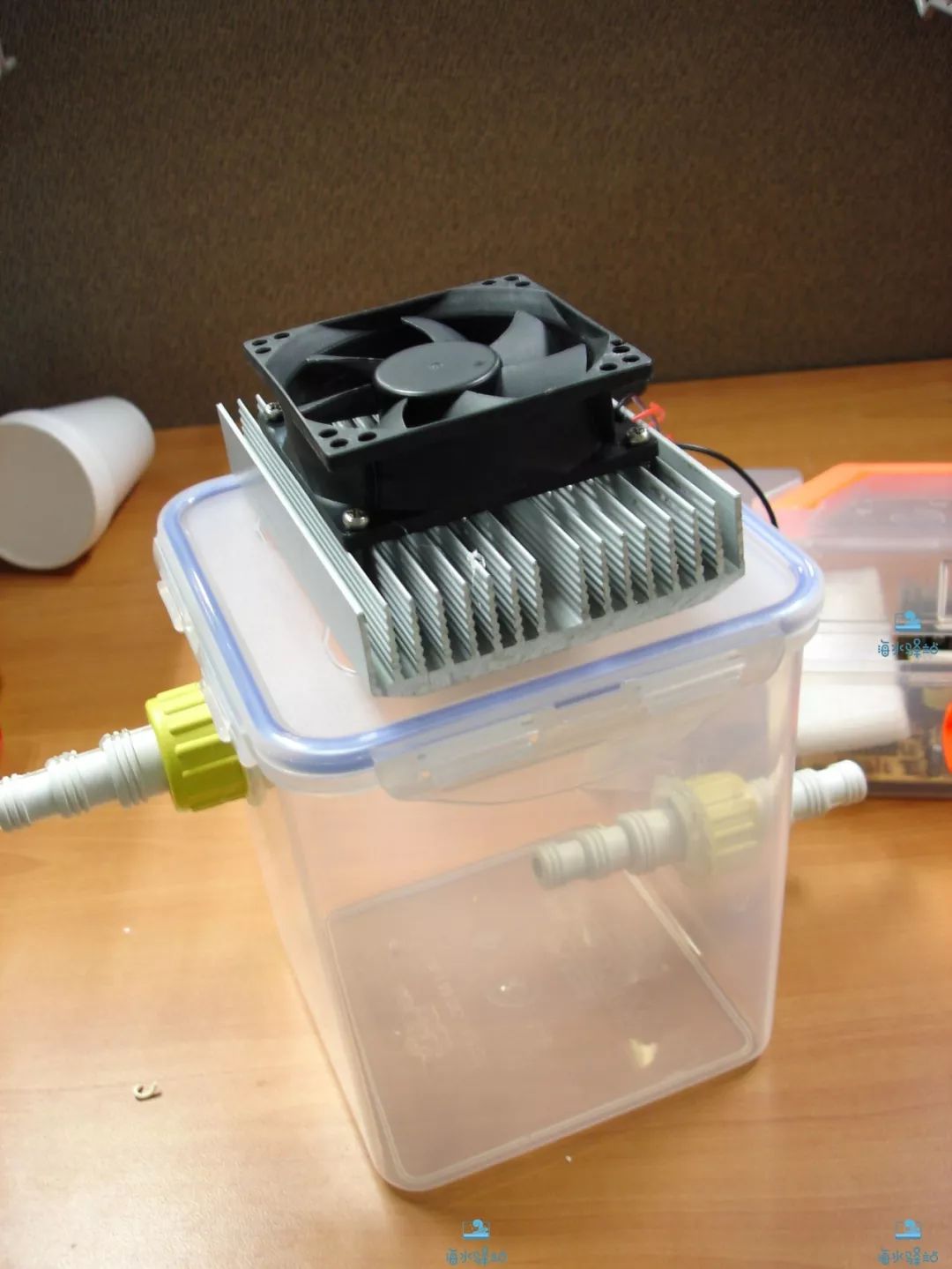 鱼缸用什么样的冷水机比较好,海水鱼缸冷水机哪个牌子的好