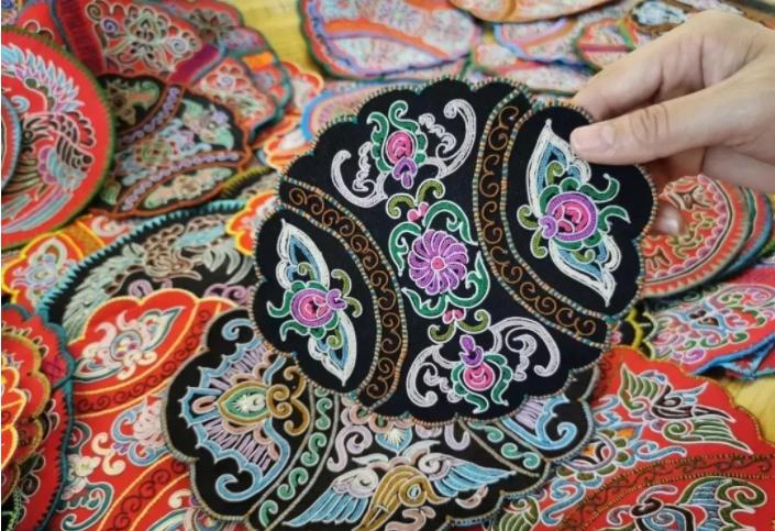 探秘湖光岩发现水怪之谜下集,中国三都水族