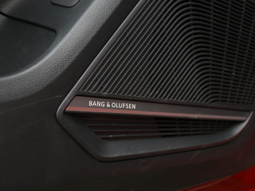 买q2l还是gla,q2和奔驰gla买哪款车好