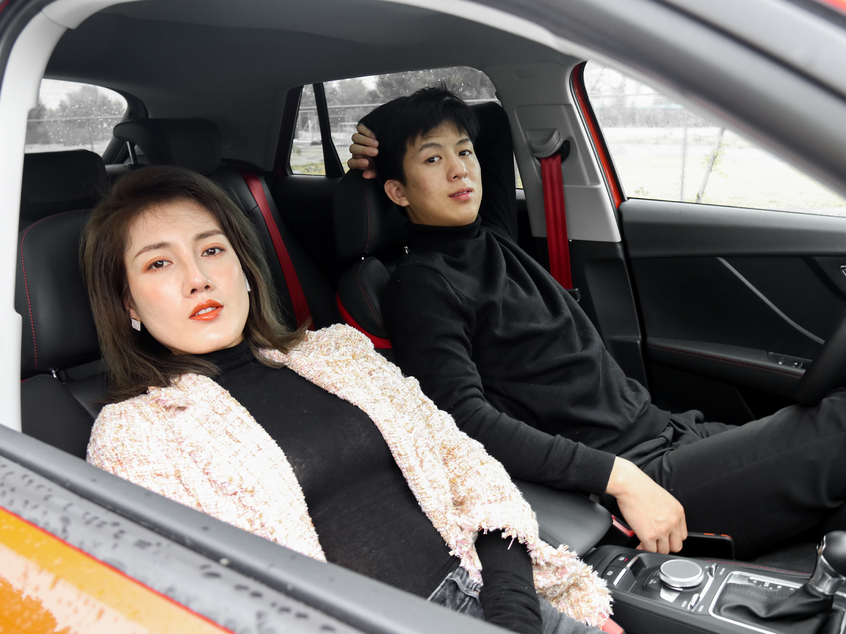 买q2l还是gla,q2和奔驰gla买哪款车好