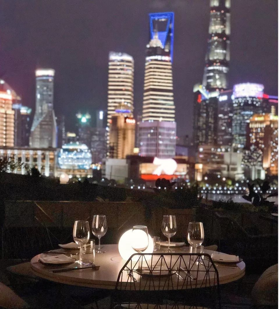 魔都值得一去的地方,感受一下魔都繁华的夜景点