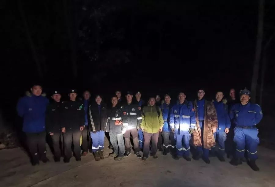 历时12小时3分钟，九眼楼跨夜大救援！！！