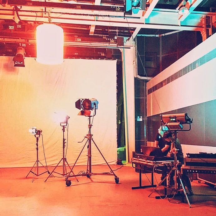 “点亮”《刺杀小说家》《坚如磐石》，专访数字灯光工程师孙文