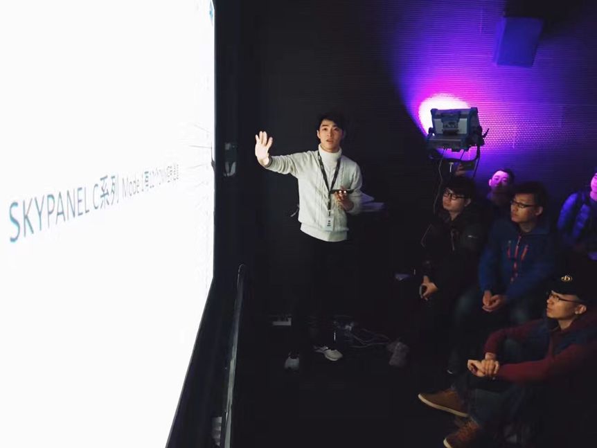 “点亮”《刺杀小说家》《坚如磐石》，专访数字灯光工程师孙文