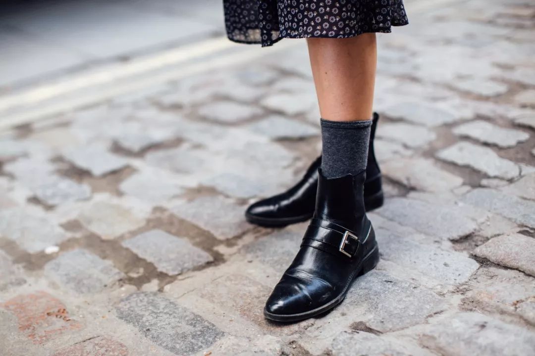 女生买鞋推荐平价,换季应该买什么鞋比较便宜