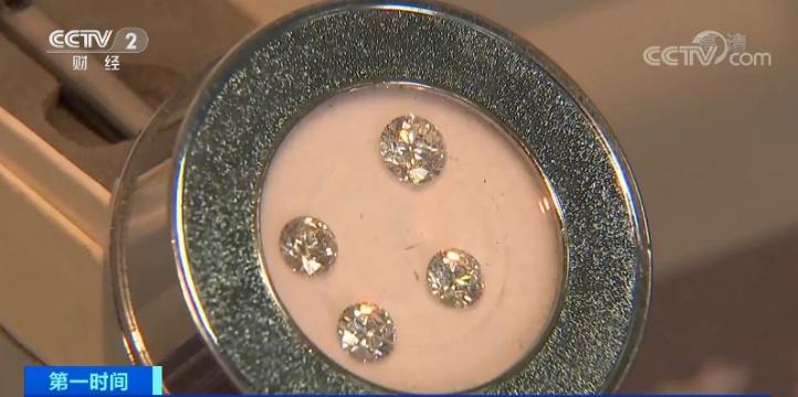 中科院实验室“种”出钻石：7天长1克拉！纯净度不输天然钻石，价格只有六分之一！你愿意买吗？