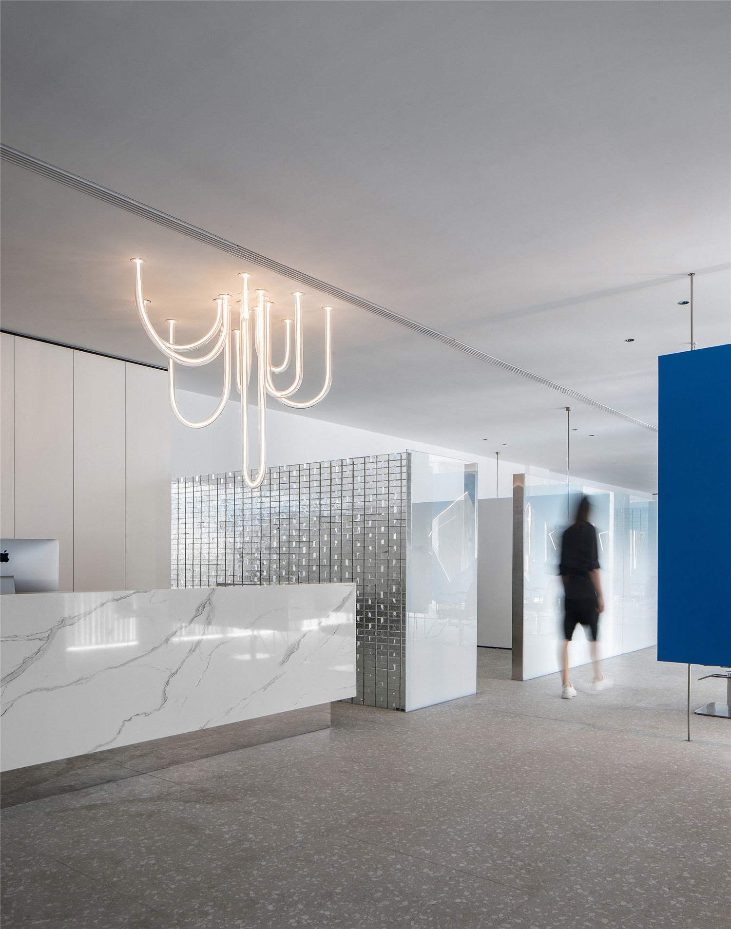 momo閫犲瀷缇庡彂浼氭墍,鐗╀笂绌洪棿