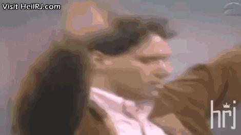 致范-巴斯滕：郁金香的魂，圣西罗的梦，翱翔绿茵的“天鹅王子”