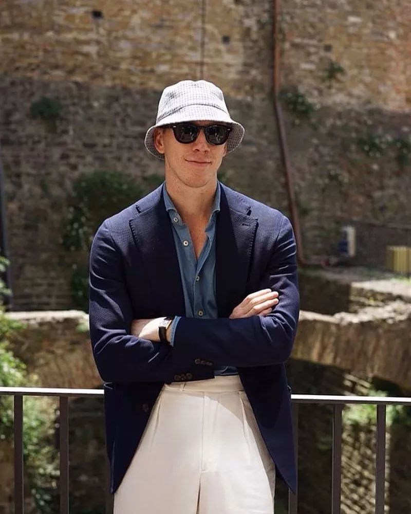 秋冬带帽檐的帽子,秋冬必备十顶帽子