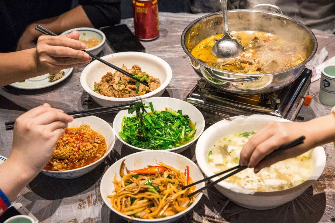 教科书级薅羊毛!这家mall最近有大喜喜喜喜喜事